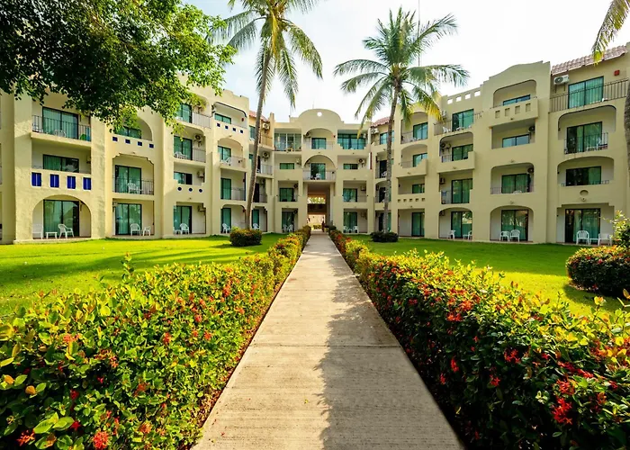 Grand Decameron Complex Bucerias, A Trademark All-Inclusive Resort