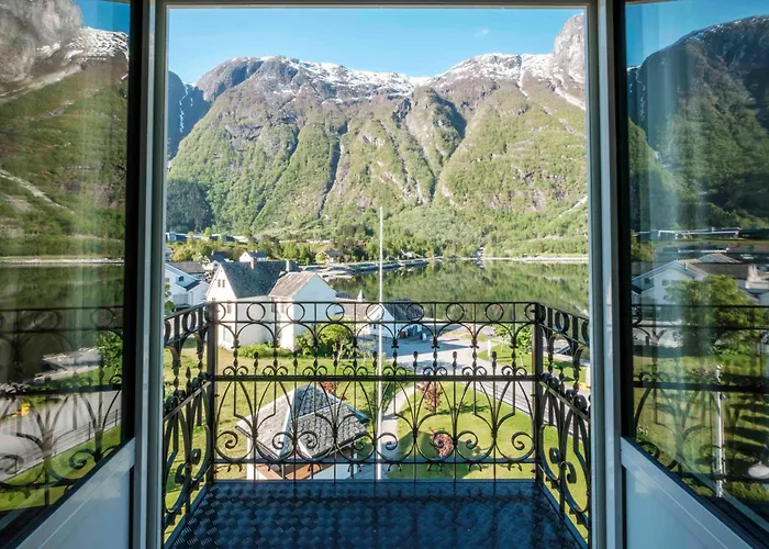 Voringfoss Hotel