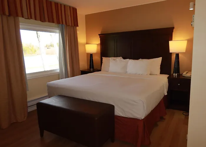 Carolyn Beach Inn
