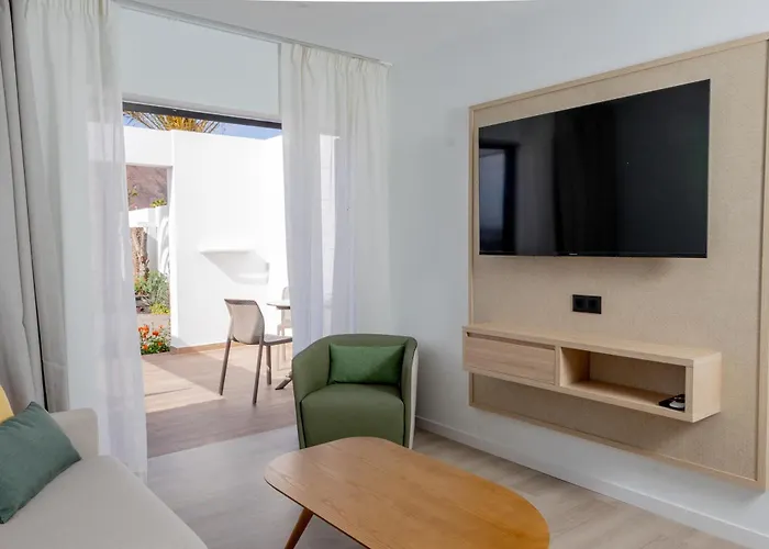 Hotel Relaxia Lanzasur Club - Aqualava Water Park Playa Blanca 
