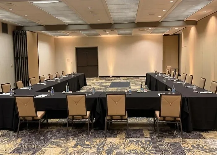 Arrowwood Resort Hotel And Conference Center - Alexandria