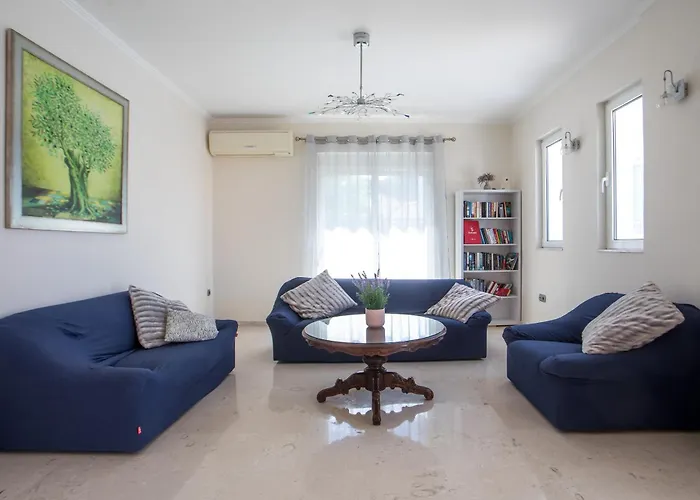 Perla Marina Aparthotel