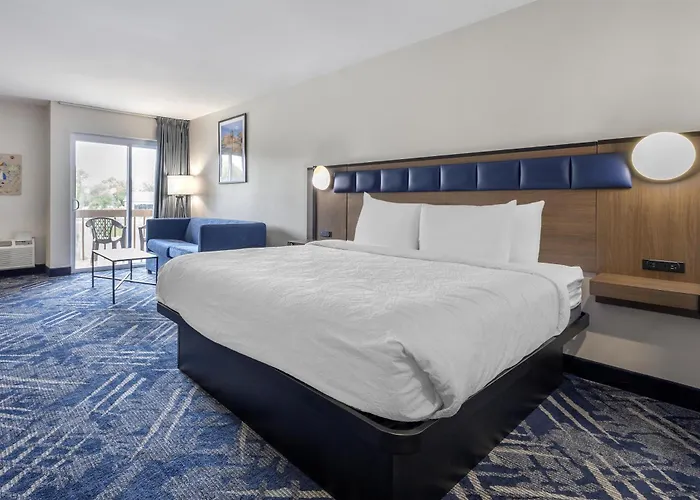 Best Western Indian Oak