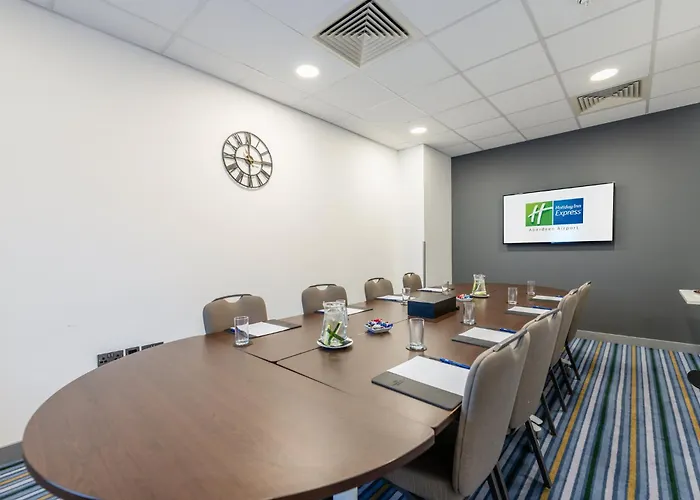 Holiday Inn Express Aberdeen Airport By Ihg