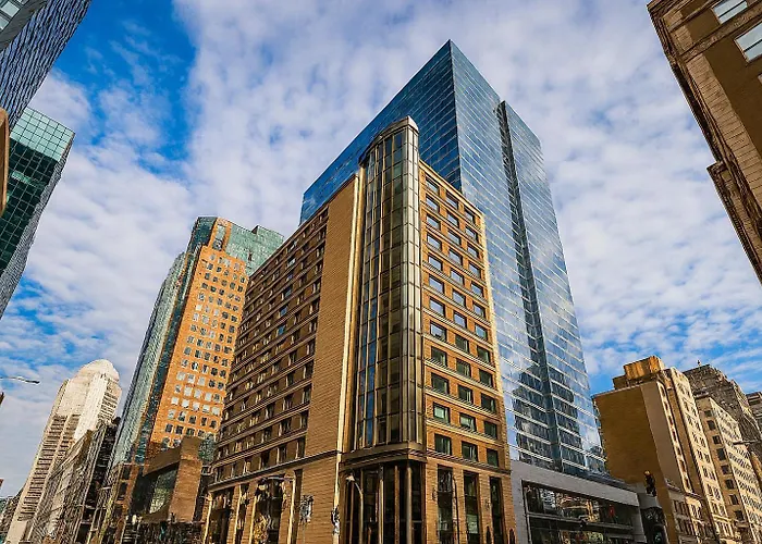 Metcalfe Hotel Montreal By Gray Collection