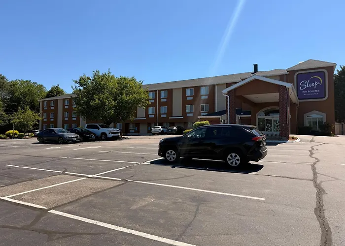 Sleep Inn & Suites Niantic North