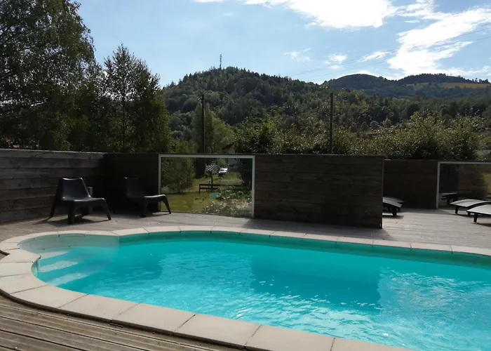 Logis Hotel Les Sapins