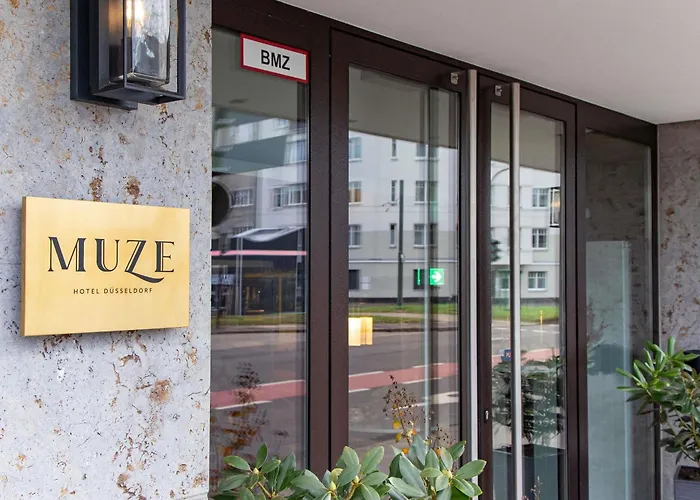 MUZE Hotel Dusseldorf - Handwritten Collection