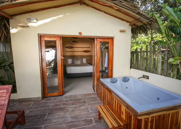 Makai Beach Hostel