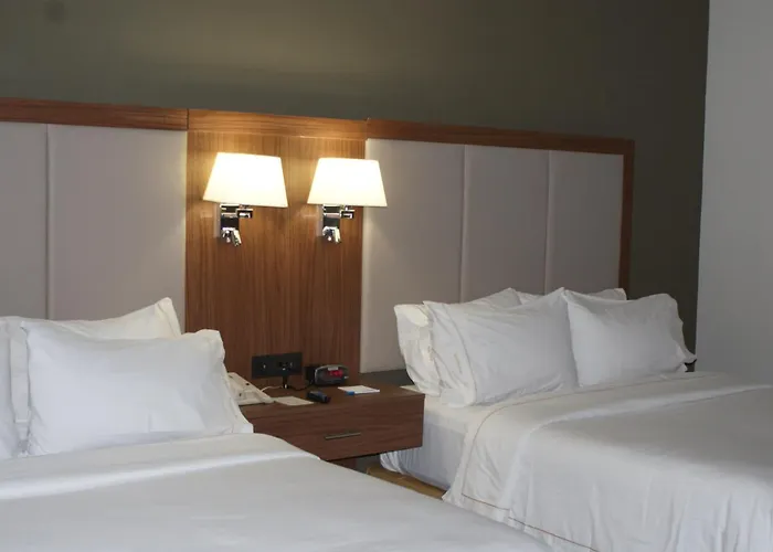 Holiday Inn Express Mexico Santa Fe, an IHG Hotel