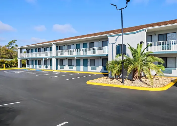 Quality Inn Near Blue Spring