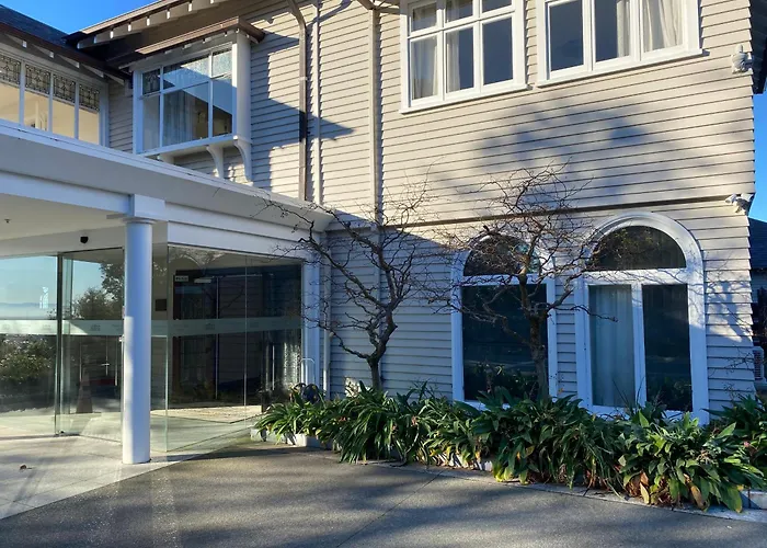 Hackthorne Gardens Luxury Accommodation