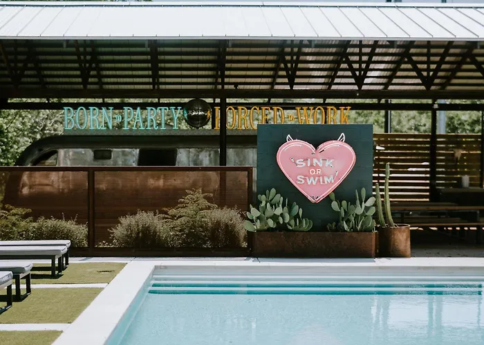 Melrose River Club Resort