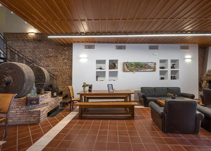 Spilia Village Hotel & Villas