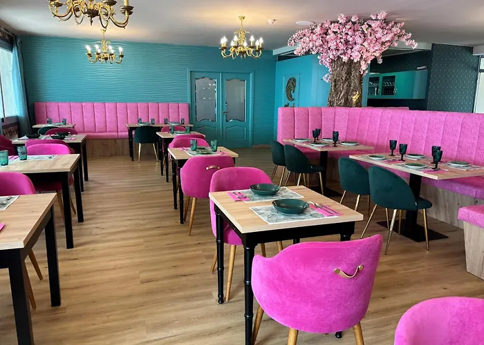 Hotel Marola