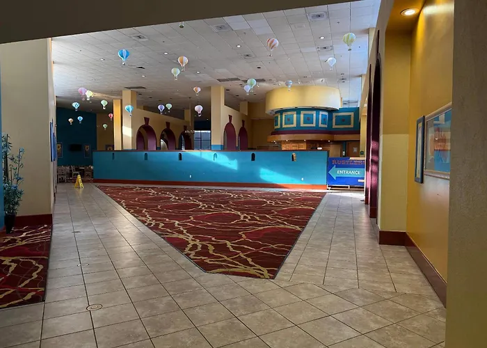 Ramada By Wyndham Midtown