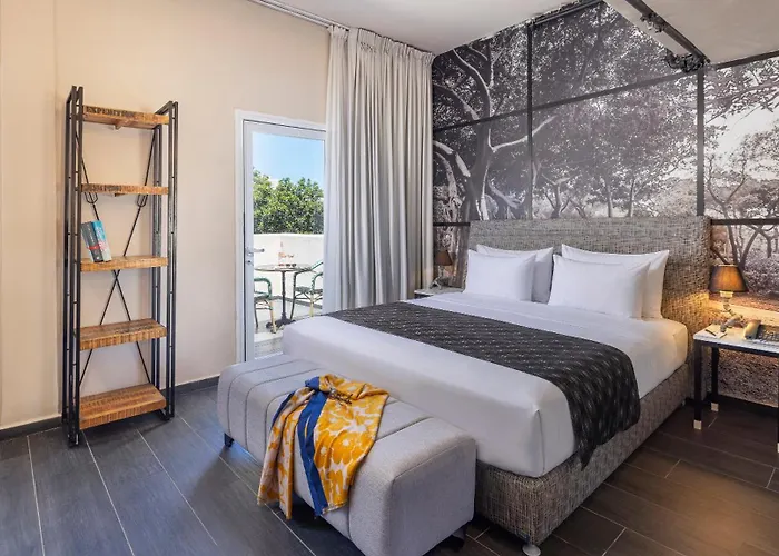 Dizengoff Avenue Boutique Hotel