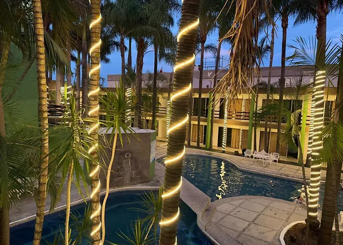 Hotel Suites Del Real
