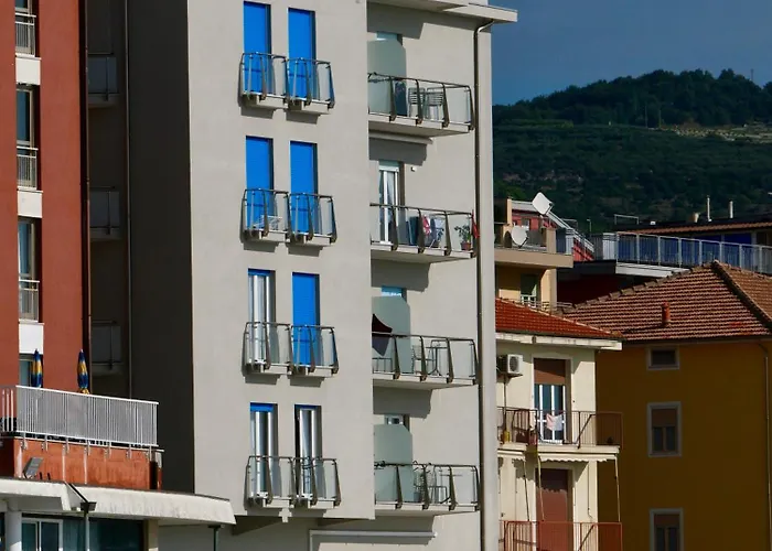 Maremola