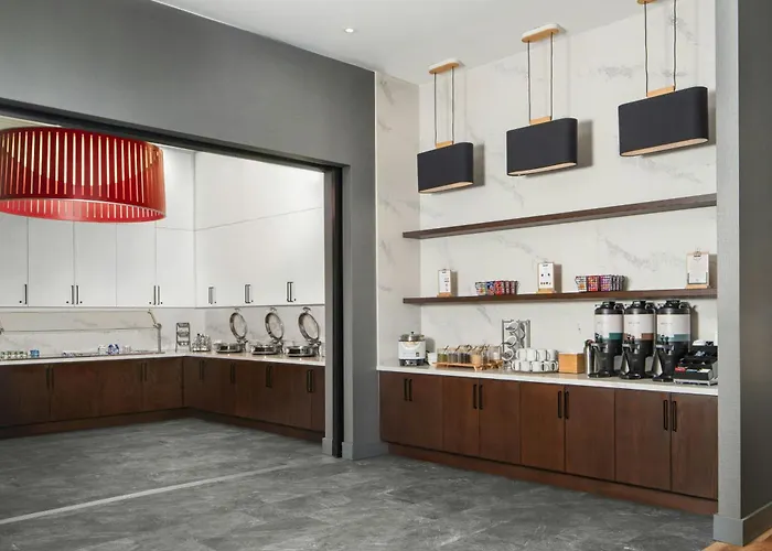 Residence Inn By Marriott Montreal Airport