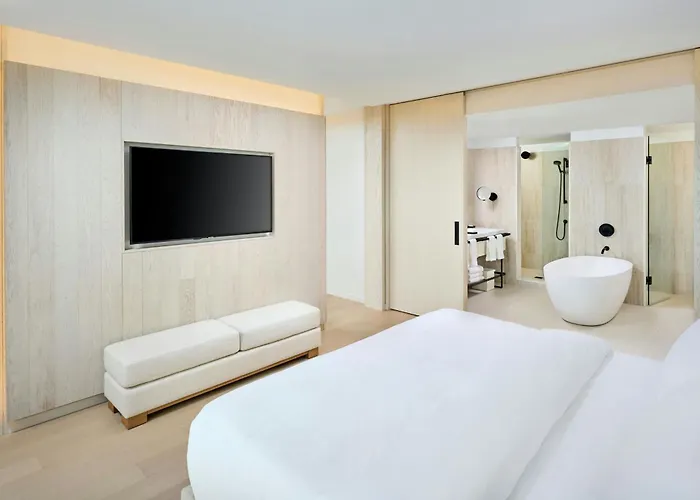 The Pearle Hotel & Spa, Autograph Collection