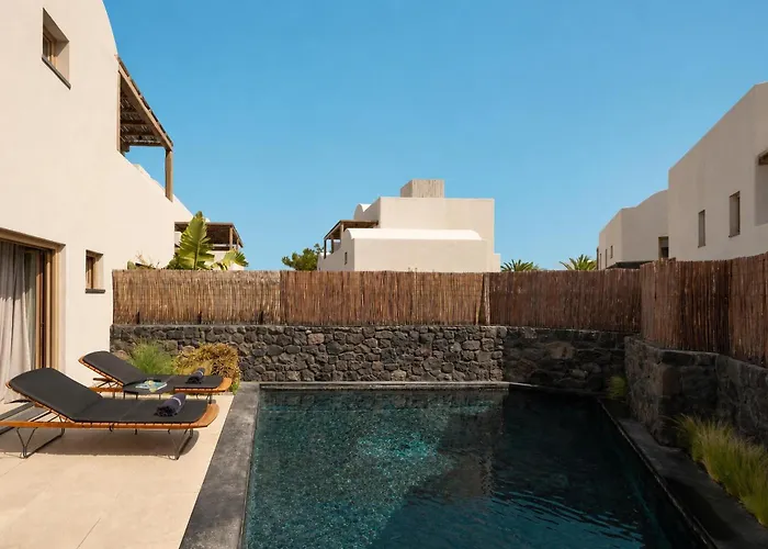 Radisson Blu Zaffron Resort, Santorini (Adults Only) Kamári