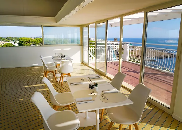 Hotel Club Perla