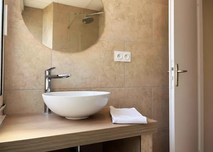 Adonis Sanary Grand Des Bains