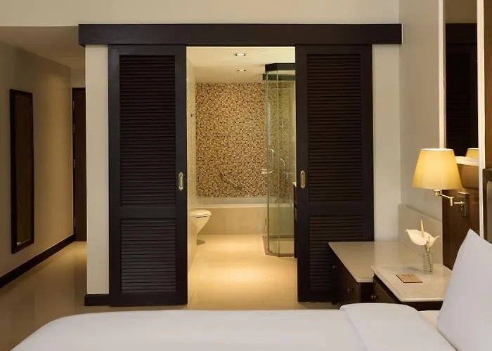 Dusit Thani Laguna Phuket Bang Tao Beach 