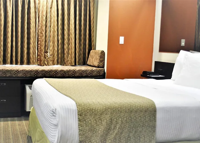 Microtel Inn And Suites By Wyndham Toluca