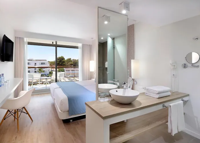 Aluasoul Ibiza - Adults Only Hotel Es Cana