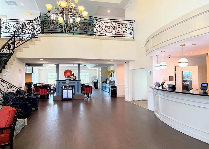 Comfort Suites Galveston Cruise Port Area - Beachside