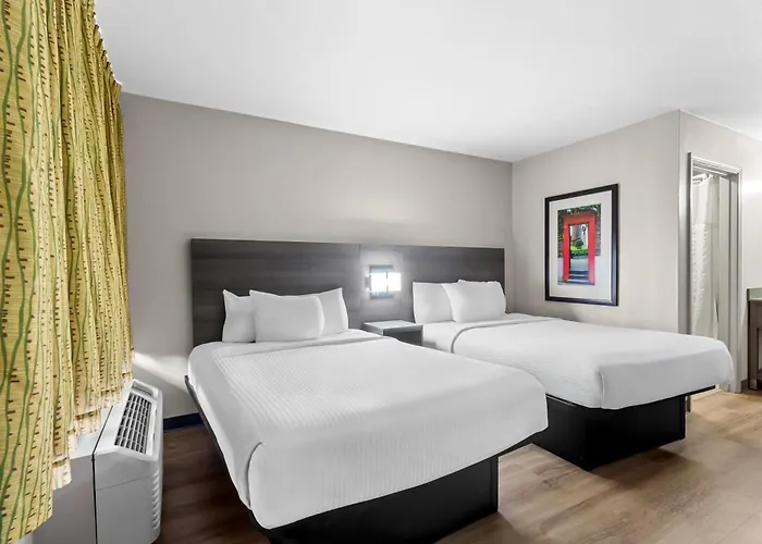 Sonesta Simply Suites Stafford