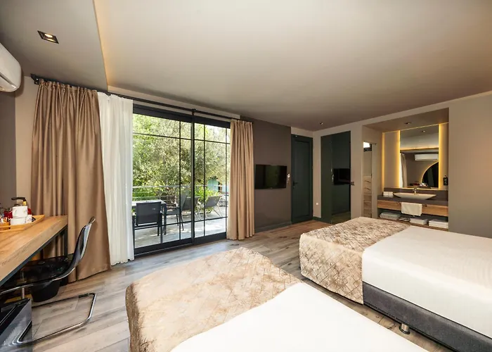 S3 Seahorse Beach Club