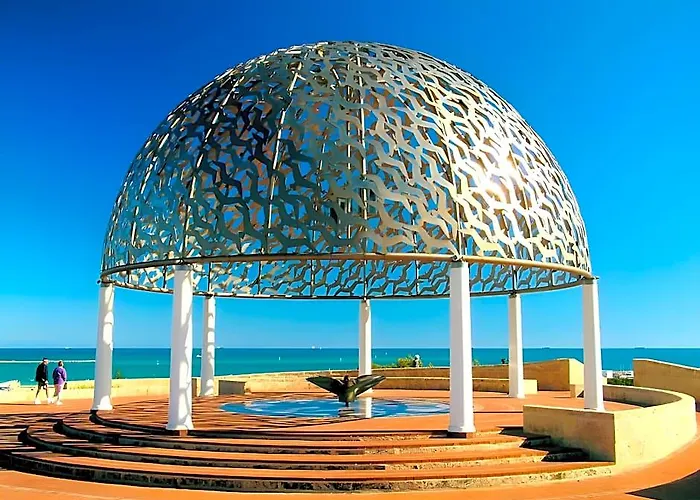 Broadwater Mariner Resort