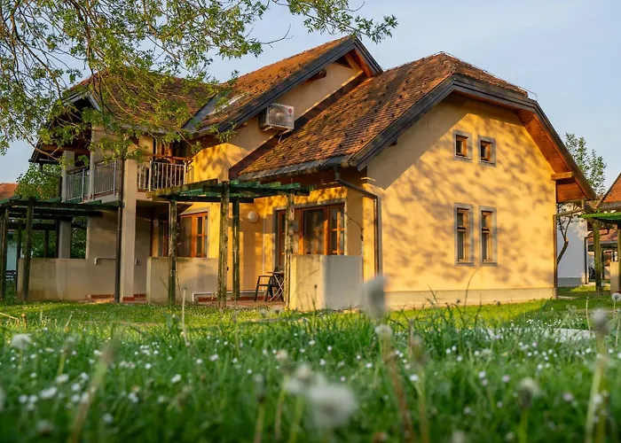 Terme Banovci - Hotelsko Naselje Zeleni Gaj