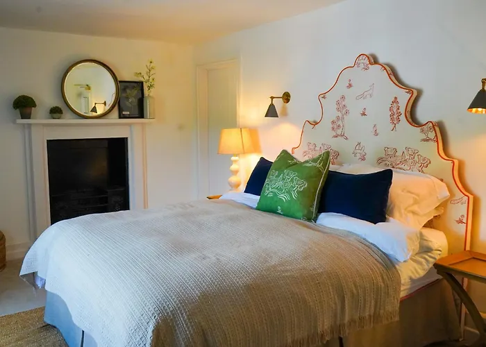 The Bluebell Country Inn, Crickhowell