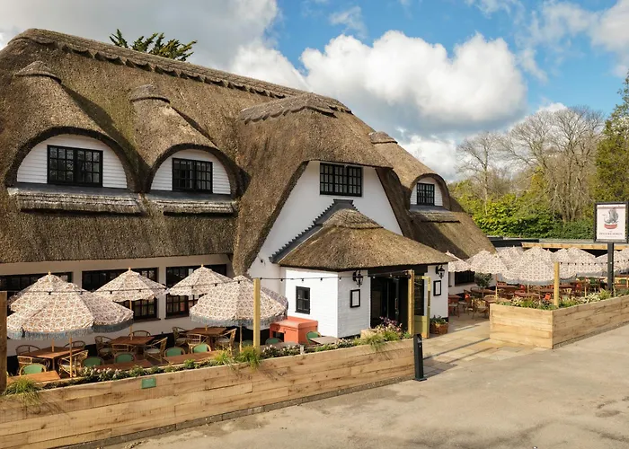 The Potters Heron - A Heartwood Inn