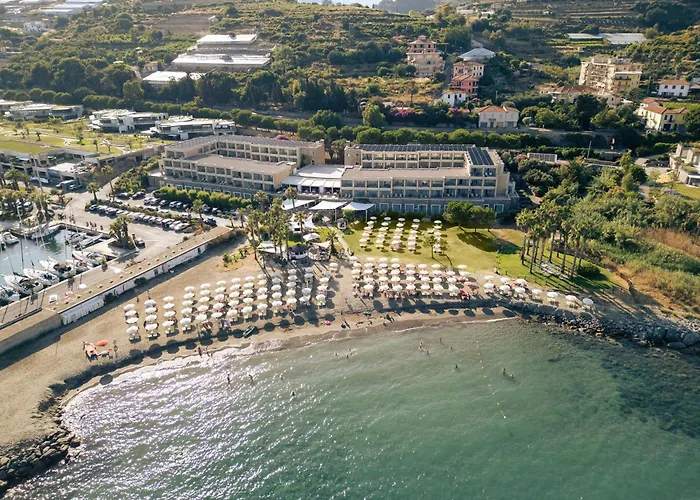 Aregai Marina &Residence