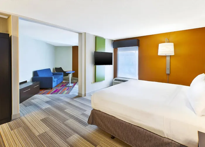 Holiday Inn Express & Suites Chicago-Midway Airport By Ihg Bedford Park