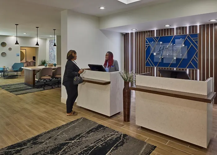 Holiday Inn Express & Suites Dwtn -Westedge By Ihg