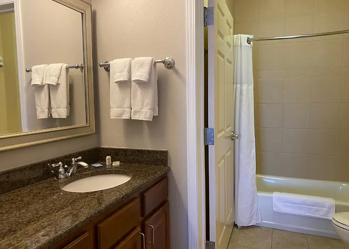 Staybridge Suites Milwaukee West-Oconomowoc By Ihg