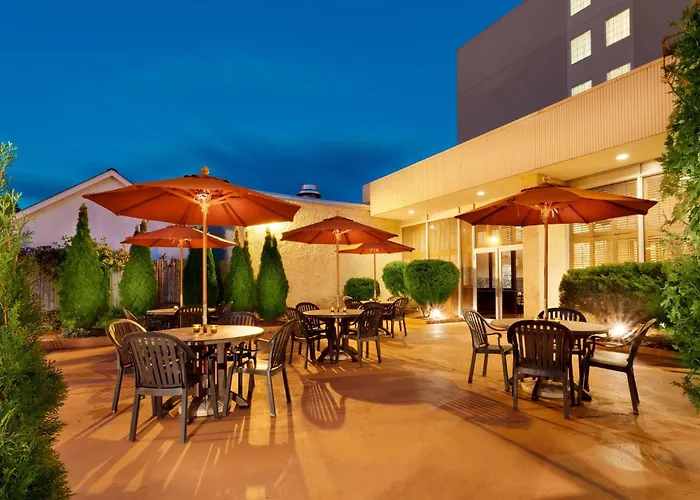Holiday Inn By Ihg