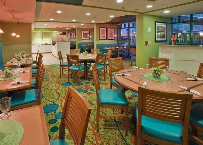 Holiday Inn & Suites Virginia Beach - North Beach By Ihg