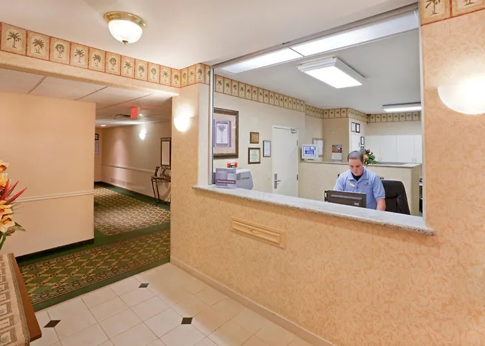 Candlewood Suites By Ihg