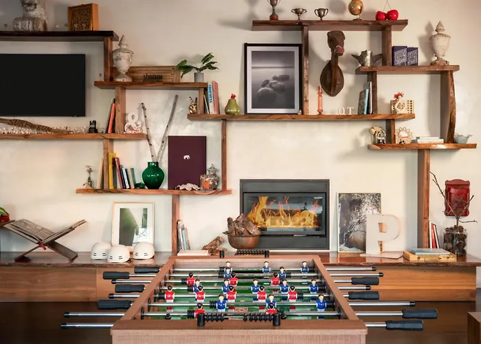 Bungalow Hotel