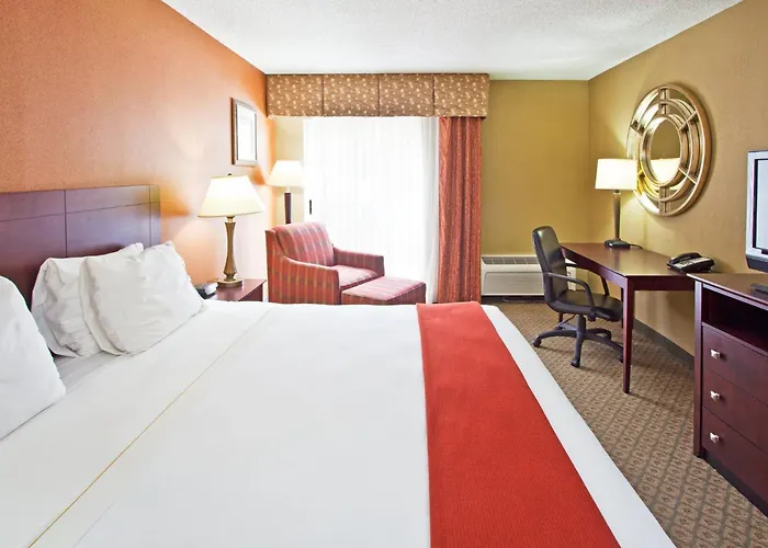 Holiday Inn Express Hotel Clearwater East - Icot Center By Ihg