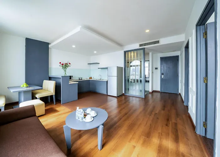 Le House Boutique Hotel - 100M To The Beach