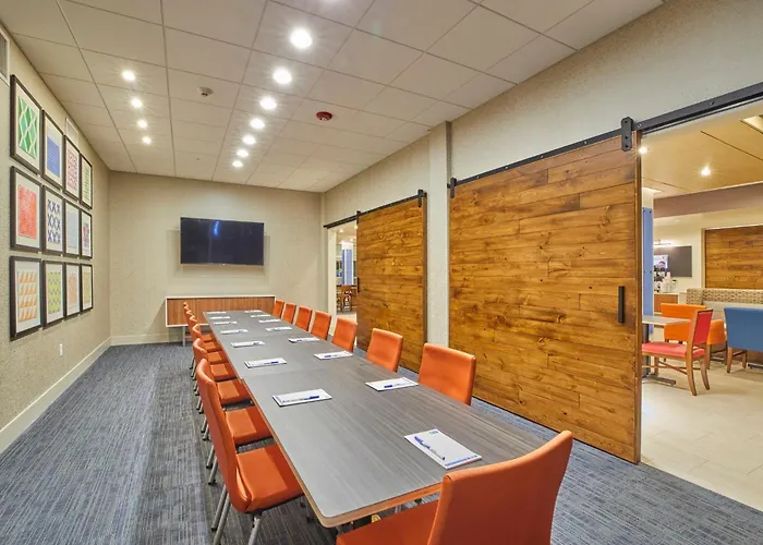 Holiday Inn Express & Suites - Hermiston Downtown By Ihg