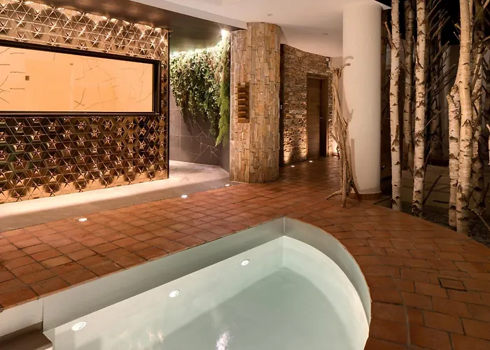 LA CHENEAUDIÈRE - Hôtel Spa - Relais&Châteaux - Restaurant étoilé Colroy-la-Roche